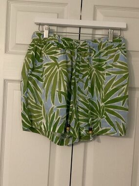 Sigrid Olsen 100% Linen Green Leaf-Print Shorts on Light Blue Medium